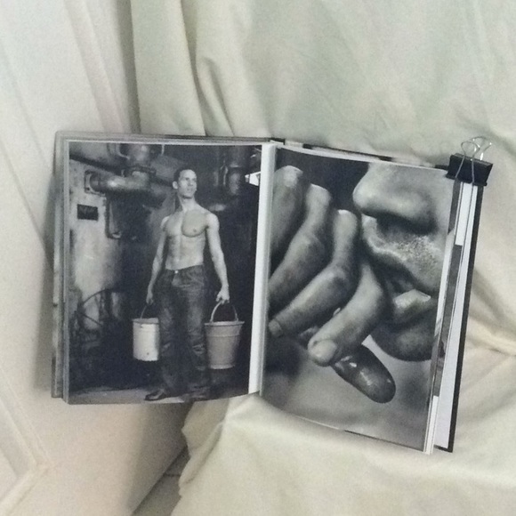 MEN Bodies as Art Photo Book by Stefan May - Picture 5 of 9